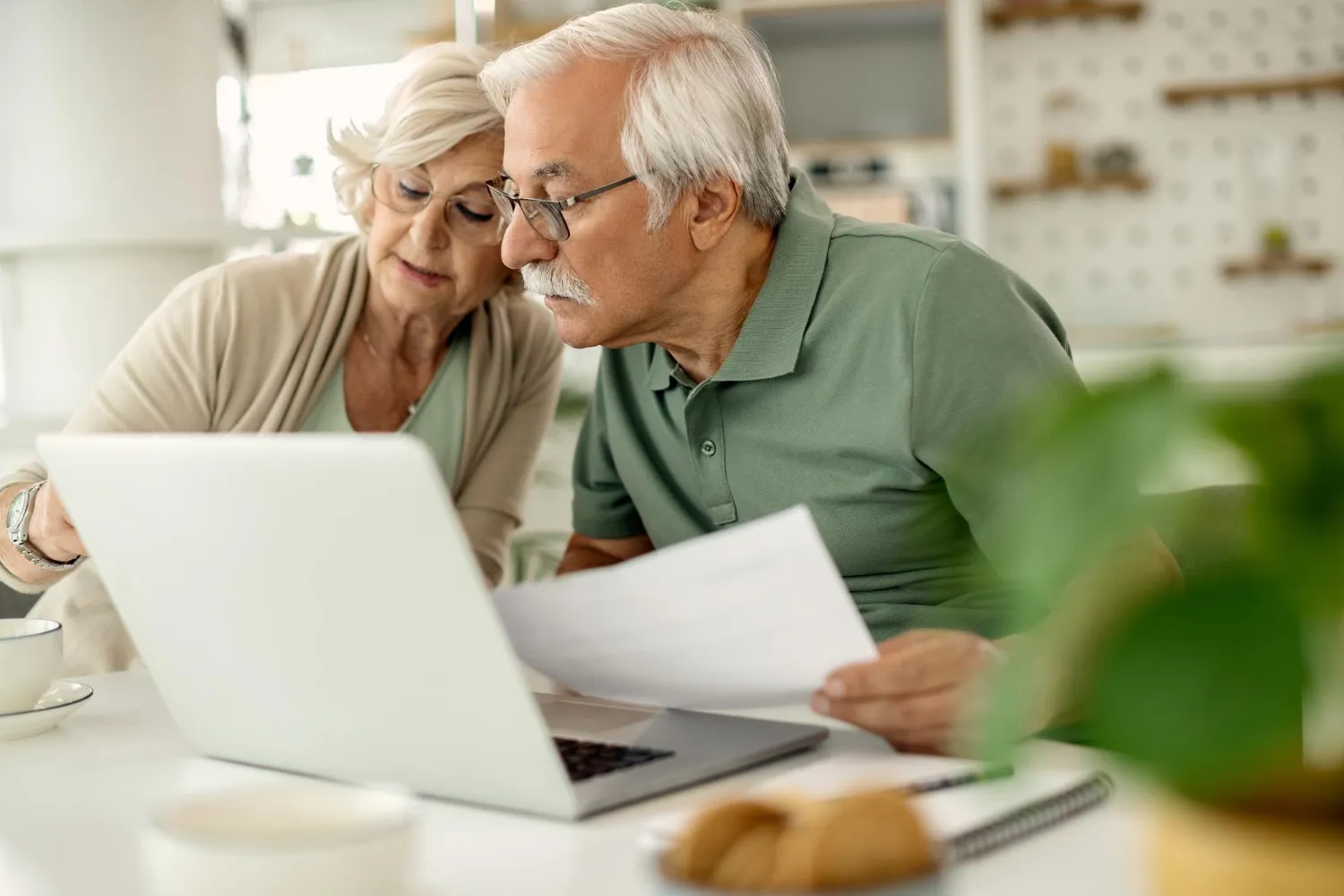 ¿Cuántos años hay que cotizar para cobrar la pensión mínima?